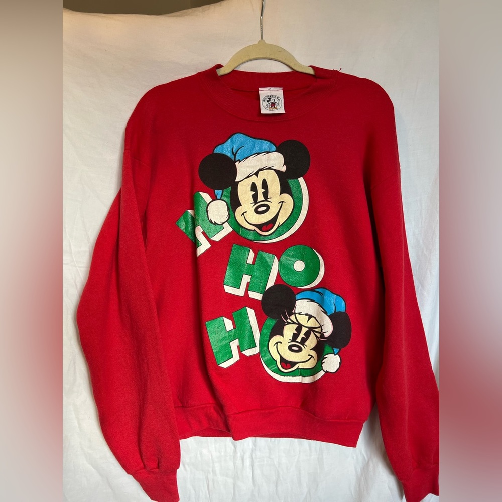 Vintage Mickey & co disney Christmas Mickey sweater